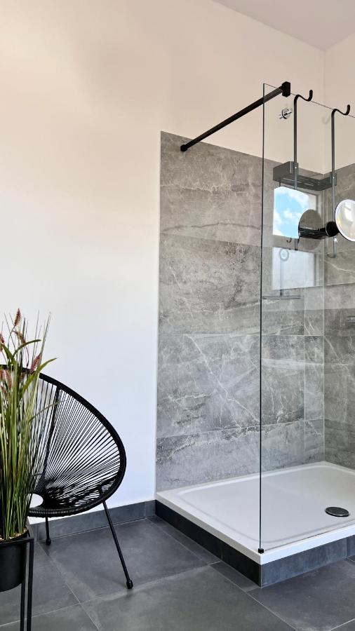 Exklusives City-Apartment Im Herzen Oldenburgs Mit Balkon Und Parkplatz A36 Ngoại thất bức ảnh