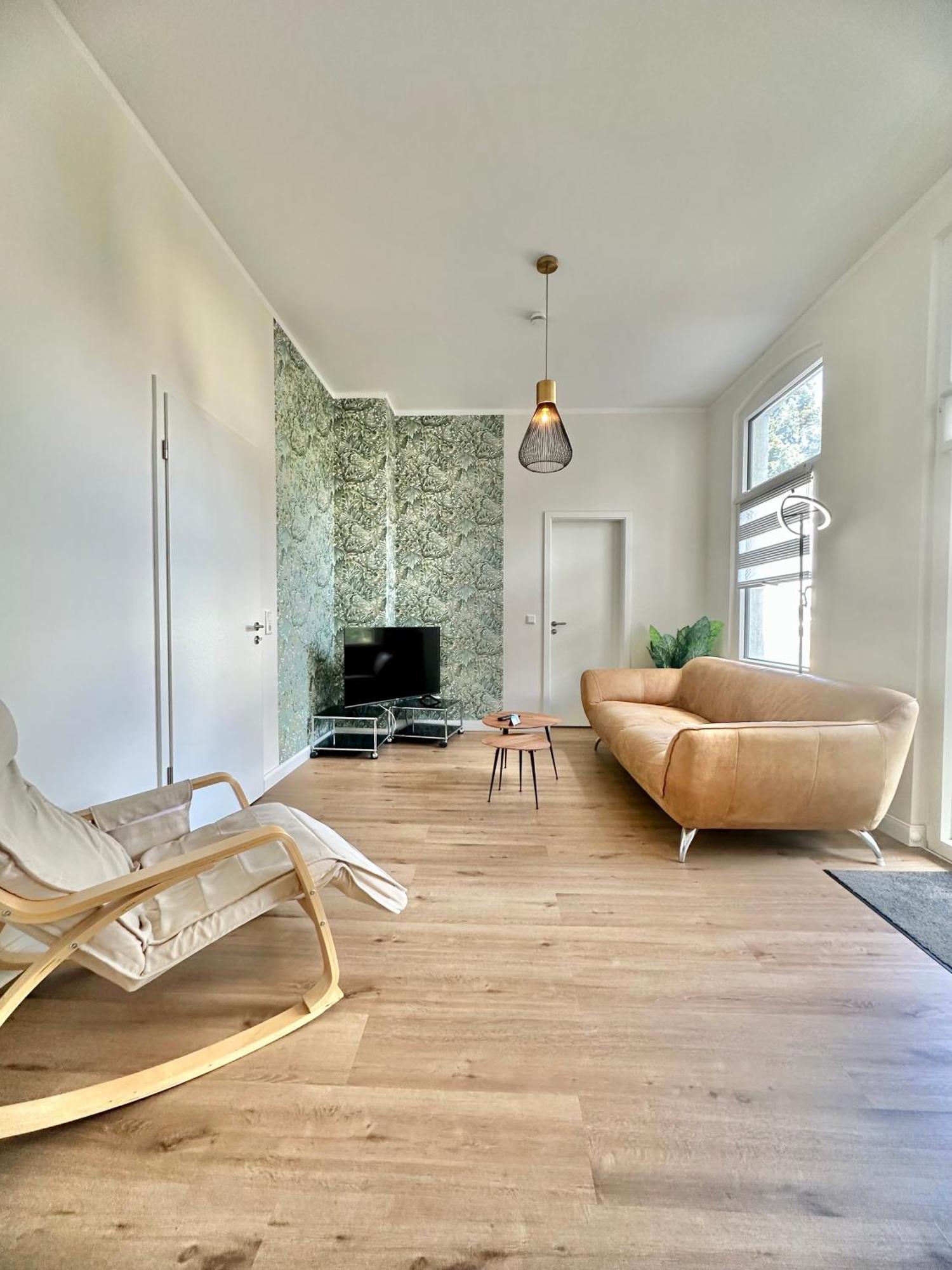 Exklusives City-Apartment Im Herzen Oldenburgs Mit Balkon Und Parkplatz A36 Ngoại thất bức ảnh