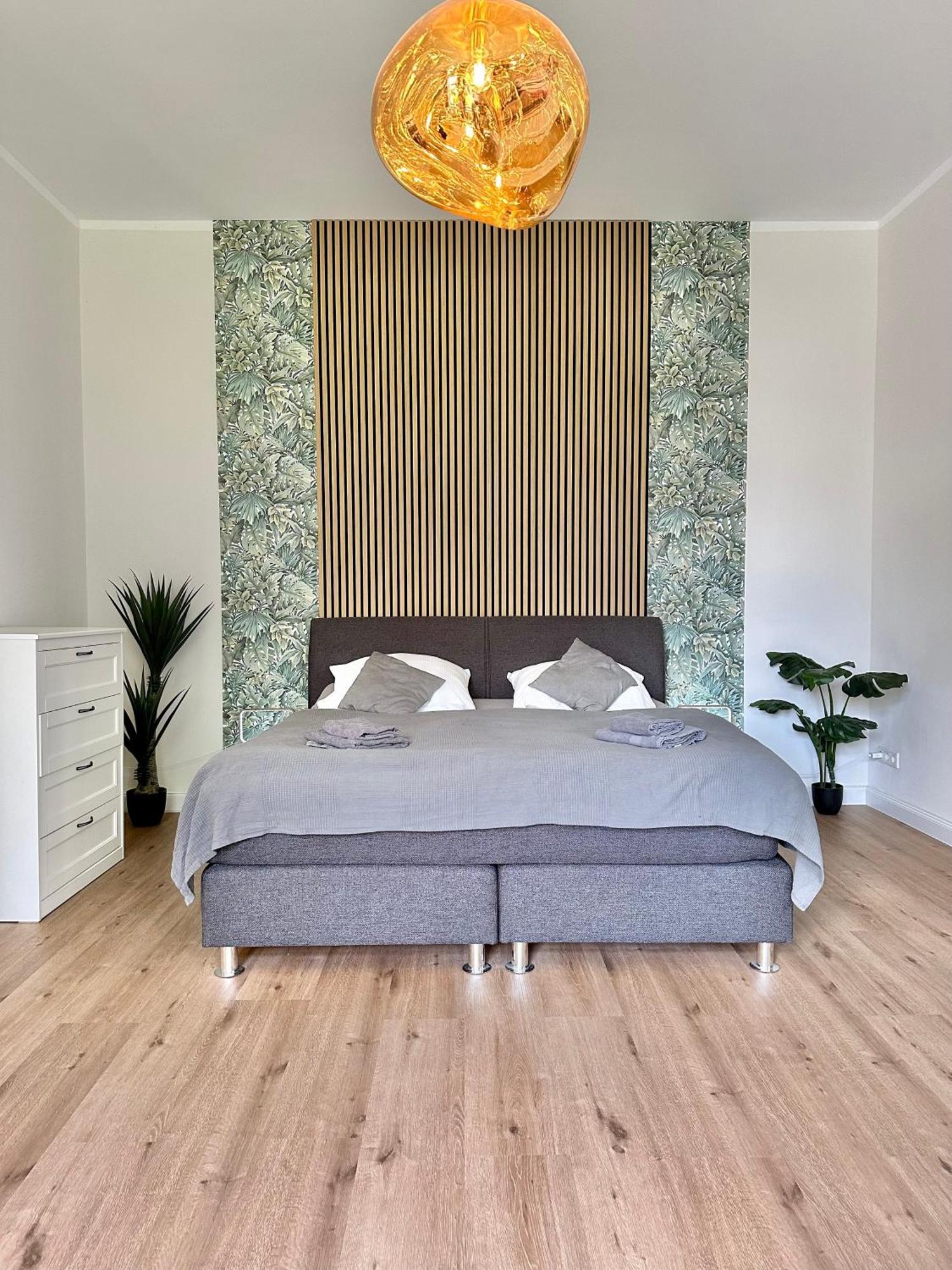 Exklusives City-Apartment Im Herzen Oldenburgs Mit Balkon Und Parkplatz A36 Ngoại thất bức ảnh